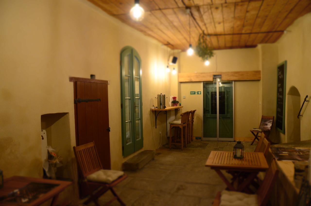 カプリツェ Kap Cafe Bed & Breakfast エクステリア 写真
