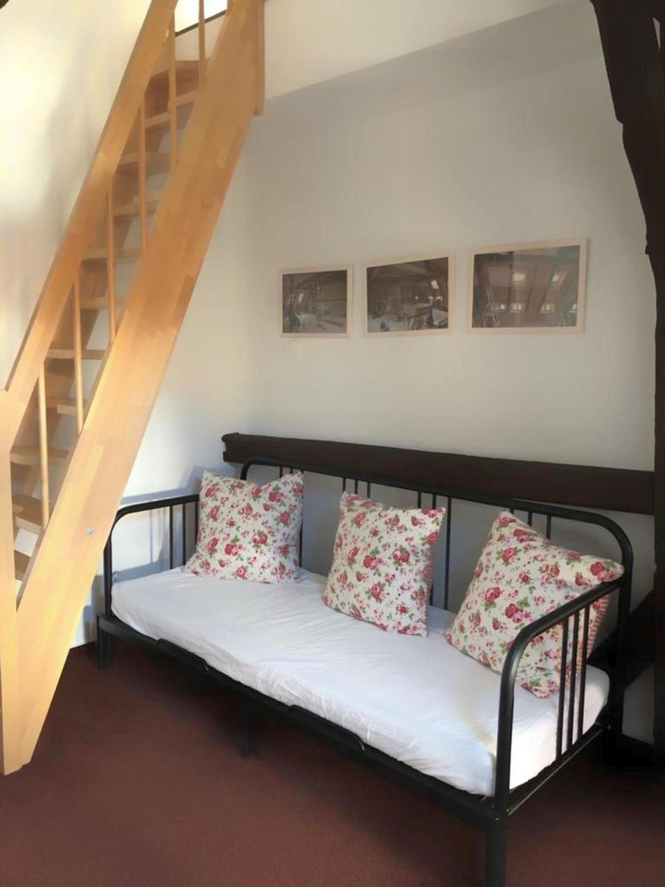 カプリツェ Kap Cafe Bed & Breakfast エクステリア 写真