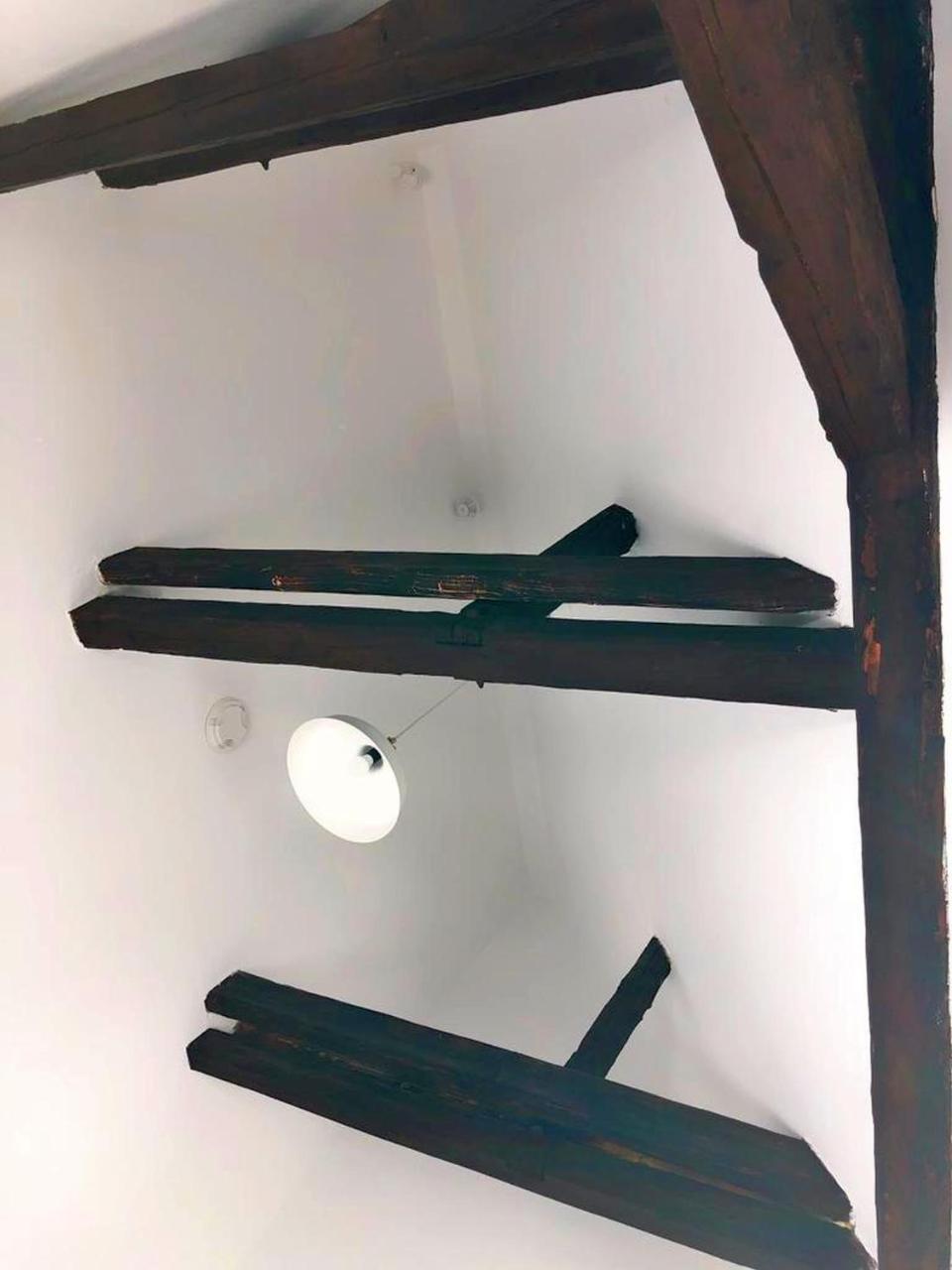 カプリツェ Kap Cafe Bed & Breakfast エクステリア 写真